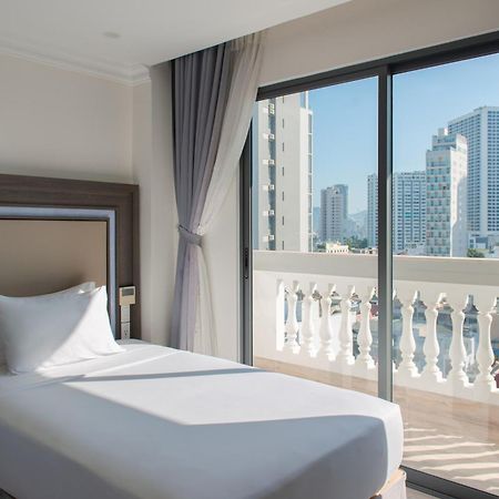 Seven Seas Hotel Nha Trang Exteriör bild