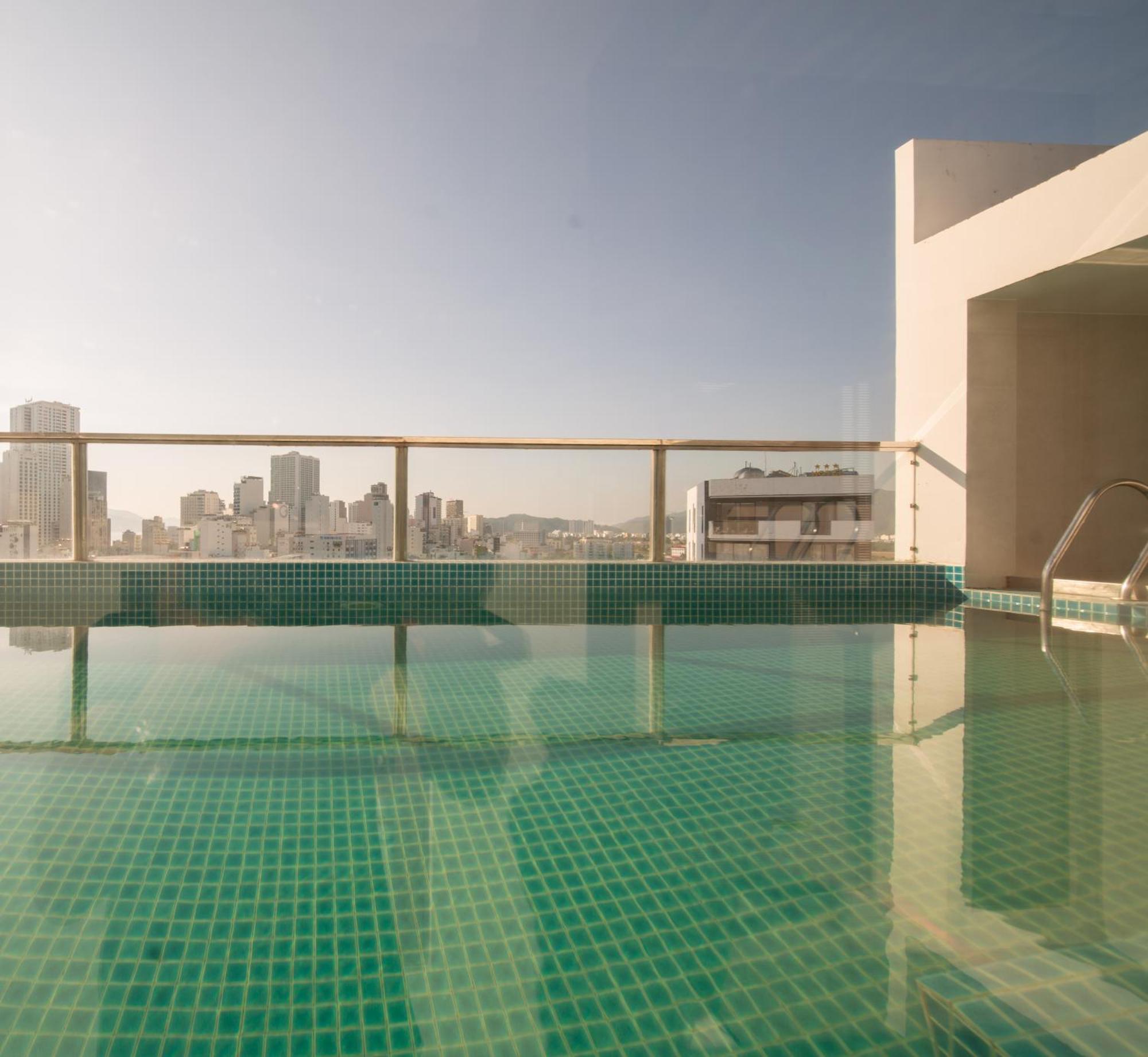 Seven Seas Hotel Nha Trang Exteriör bild